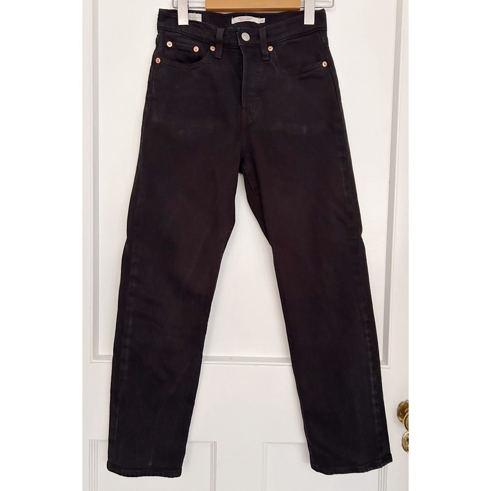 Women’s Levi’s Wedgie Straight Black Jeans Size 24
